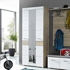 Dielenschrank Brosgo In Weiß Silbereiche